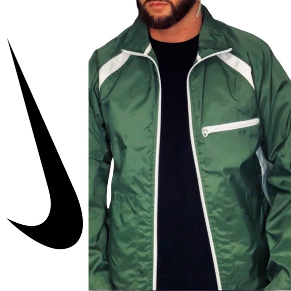 SOLD Nike • Throwback / Vintage Windbreaker - Picture 6 of 6